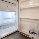 Meublé Flora Pour Voyageur Pro - Centre, Calme - Wi-fi Apartamento