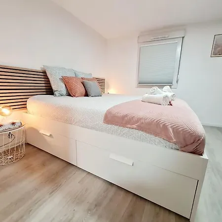 Lejlighed Meuble Flora Pour Voyageur Pro - Centre, Calme - Wi-fi *