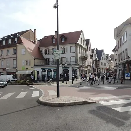 Appartamento Meublé Flora Pour Voyageur Pro - Centre, Calme - Wi-fi *