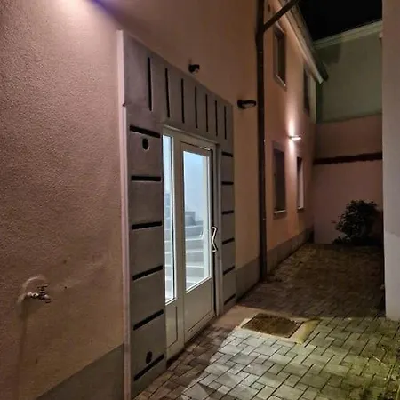 Meuble Flora Pour Voyageur Pro - Centre, Calme - Wi-fi Lejlighed Haguenau