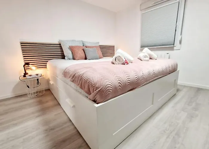 Meuble Flora Pour Voyageur Pro - Centre, Calme - Wi-fi Apartment